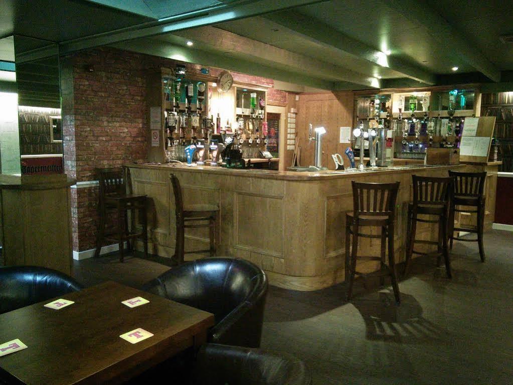 קאסל דאגלס The Market Inn Hotel מראה חיצוני תמונה